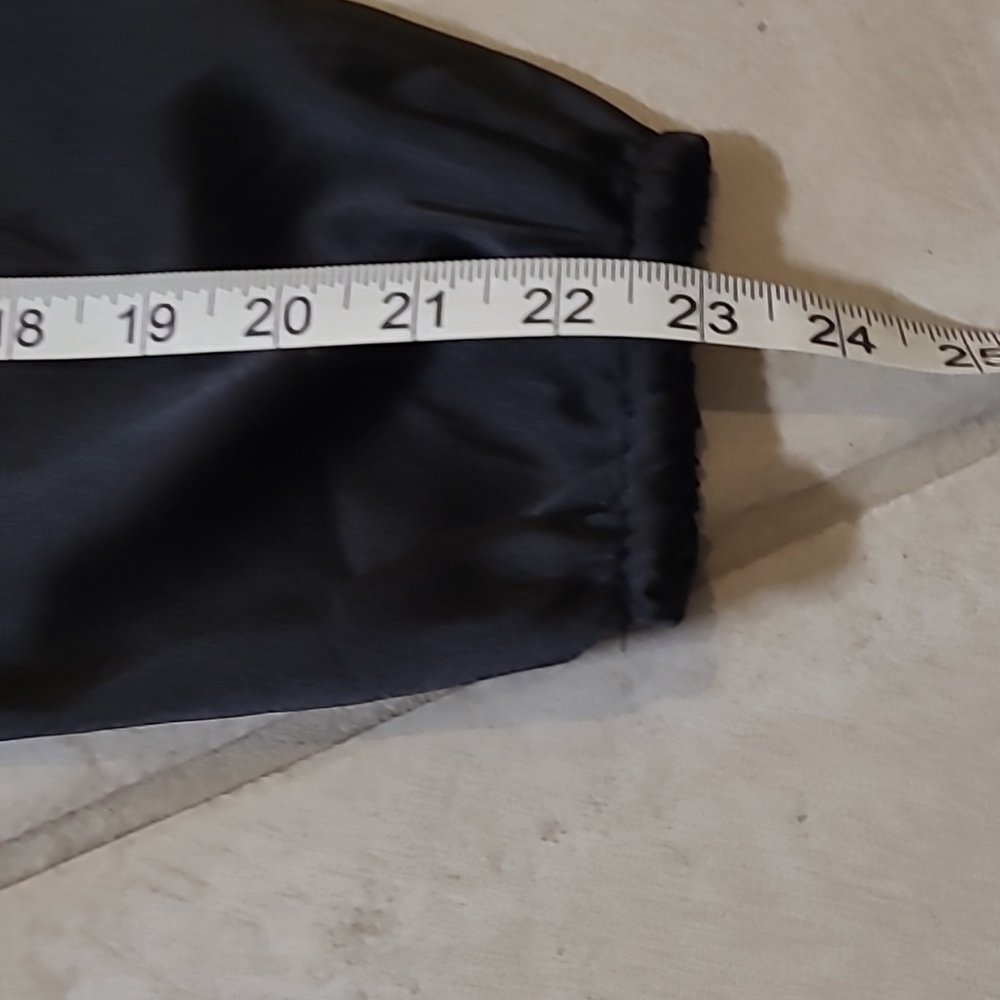Forever 21 Black Satin-Like Vneck Adjustable Crop Top Long Sleeve Side Zipper SM - Picture 12 of 12